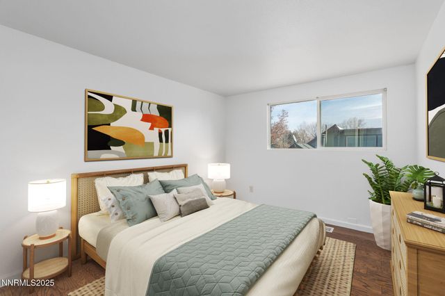 1701 London Circle, Sparks, NV 89431