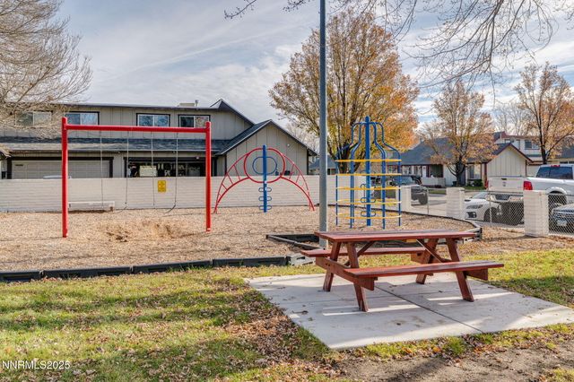 1701 London Circle, Sparks, NV 89431