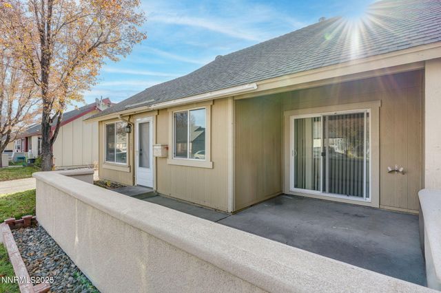 1701 London Circle, Sparks, NV 89431