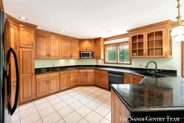 3652 118th Avenue, Allegan, MI 49010