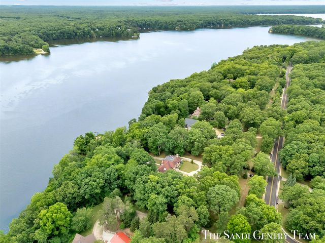 3652 118th Avenue, Allegan, MI 49010