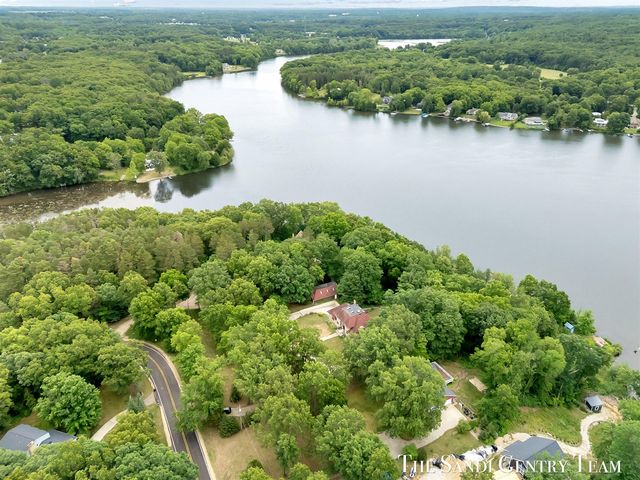 3652 118th Avenue, Allegan, MI 49010