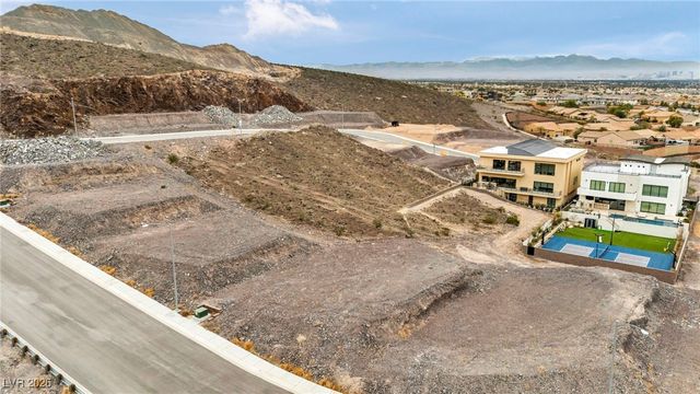 1046 Vincenzo Lane, Henderson, NV 89012