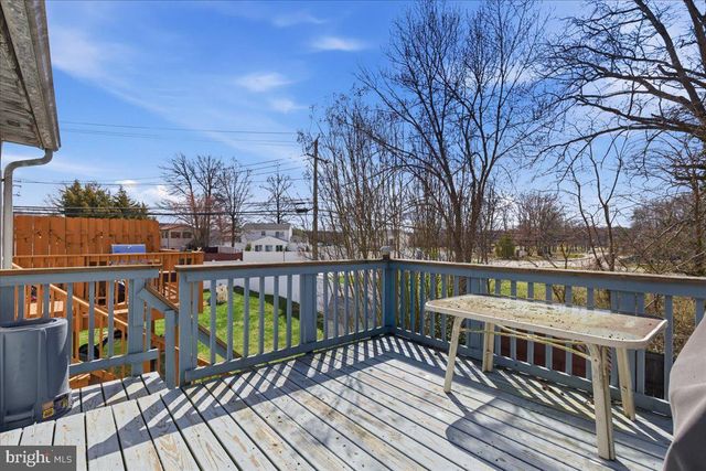 502 BRIGHTON PL, Essex, MD 21221