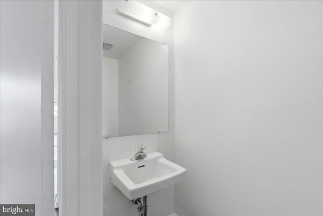 502 BRIGHTON PL, Essex, MD 21221