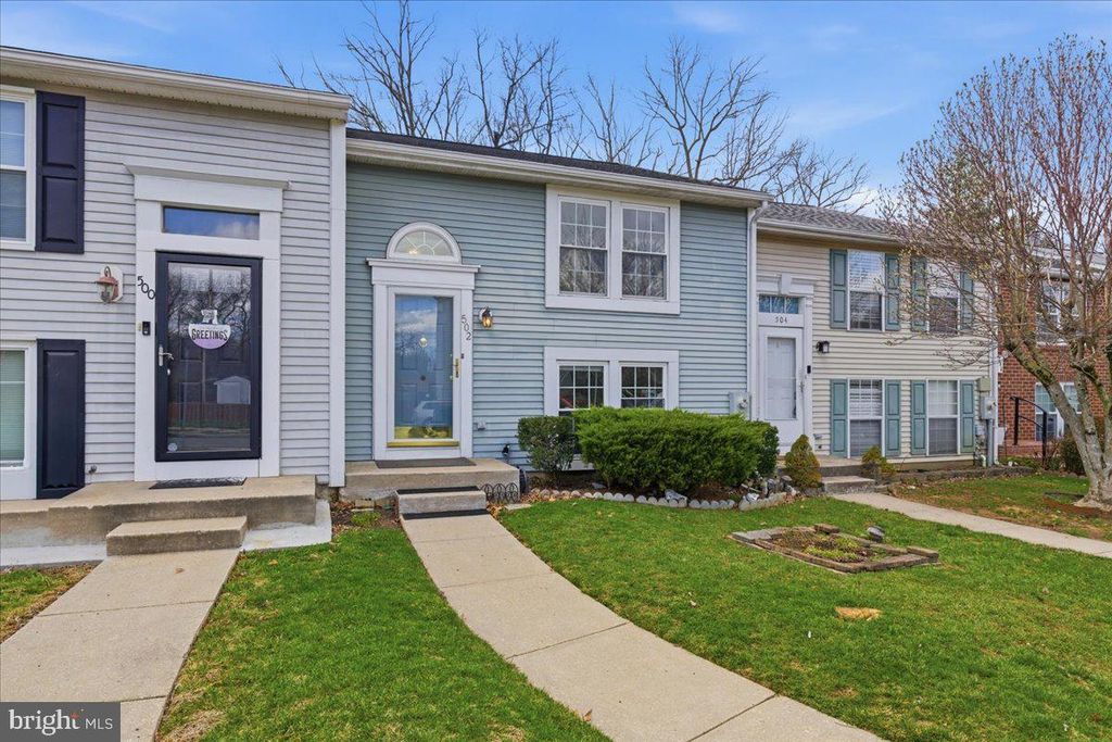 502 BRIGHTON PL, Essex, MD 21221