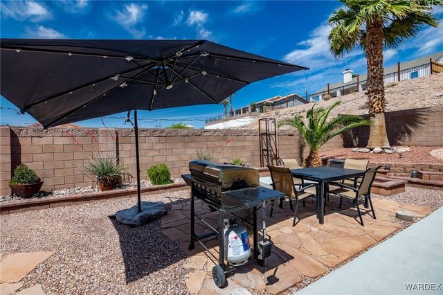 2435 Park Ridge Avenue, Bullhead City, AZ 86429