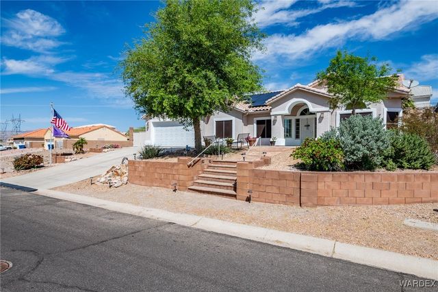 2435 Park Ridge Avenue, Bullhead City, AZ 86429