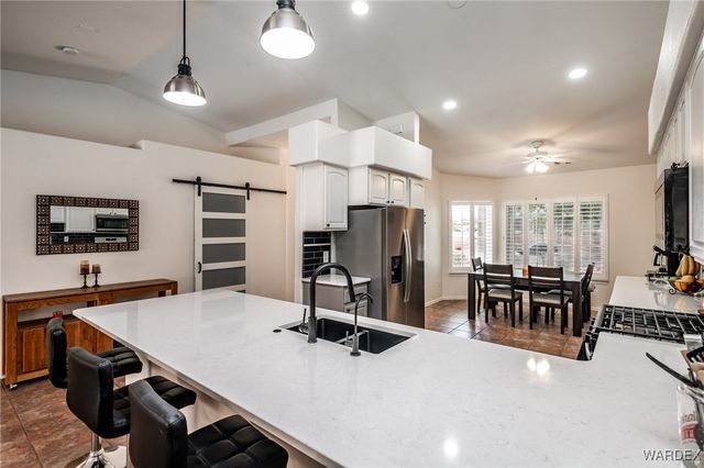 2435 Park Ridge Avenue, Bullhead City, AZ 86429