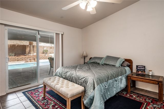 2435 Park Ridge Avenue, Bullhead City, AZ 86429