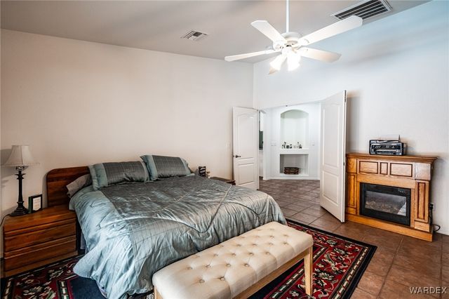 2435 Park Ridge Avenue, Bullhead City, AZ 86429