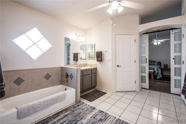 2435 Park Ridge Avenue, Bullhead City, AZ 86429