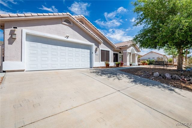 2435 Park Ridge Avenue, Bullhead City, AZ 86429