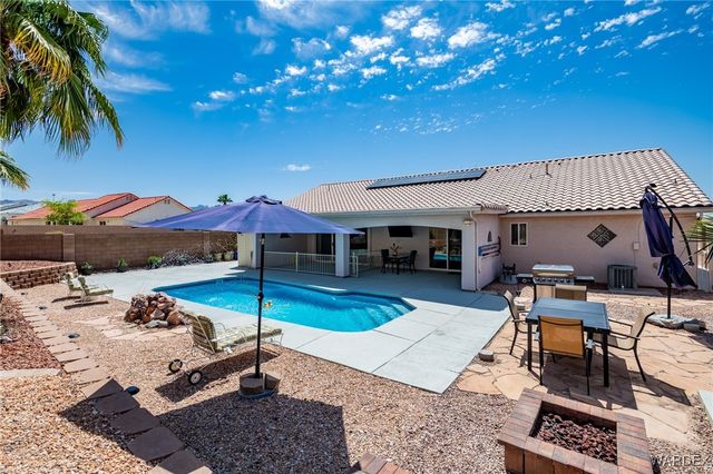 2435 Park Ridge Avenue, Bullhead City, AZ 86429