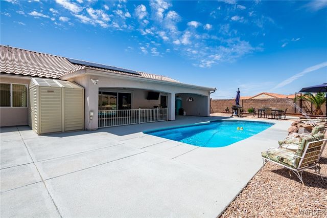 2435 Park Ridge Avenue, Bullhead City, AZ 86429