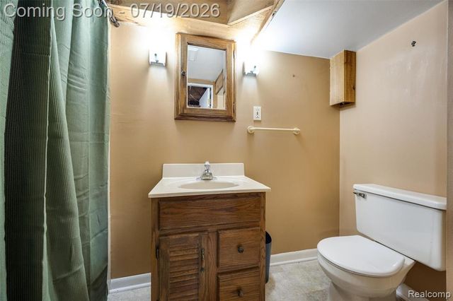 4174 Bunker Avenue, West Bloomfield, MI 48323