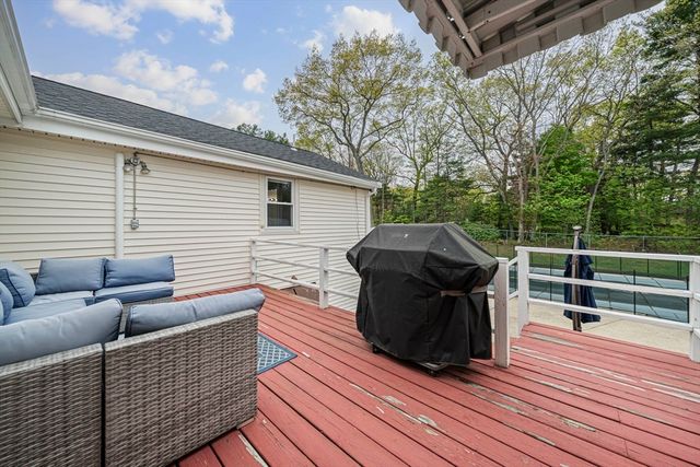 2 Casey St, Canton, MA 02021