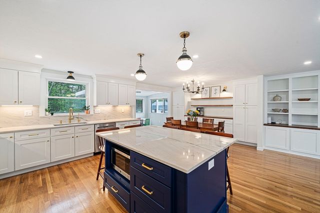 2 Casey St, Canton, MA 02021