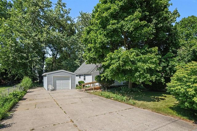 1611 Highland Street, Holland, MI 49423