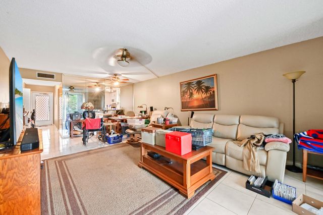 14671 Bonaire Boulevard 410, Delray Beach, FL 33446