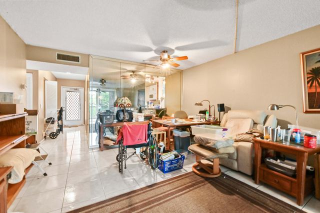 14671 Bonaire Boulevard 410, Delray Beach, FL 33446