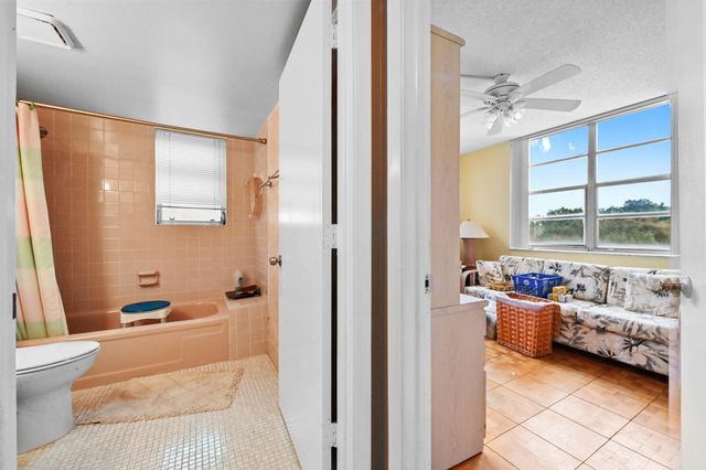 14671 Bonaire Boulevard 410, Delray Beach, FL 33446