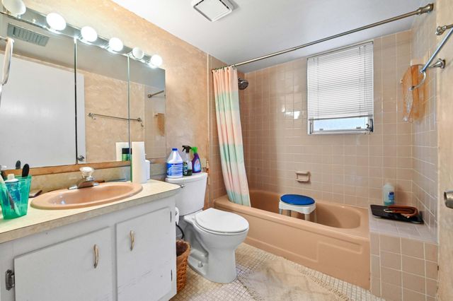 14671 Bonaire Boulevard 410, Delray Beach, FL 33446