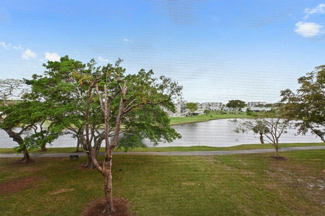 14671 Bonaire Boulevard 410, Delray Beach, FL 33446