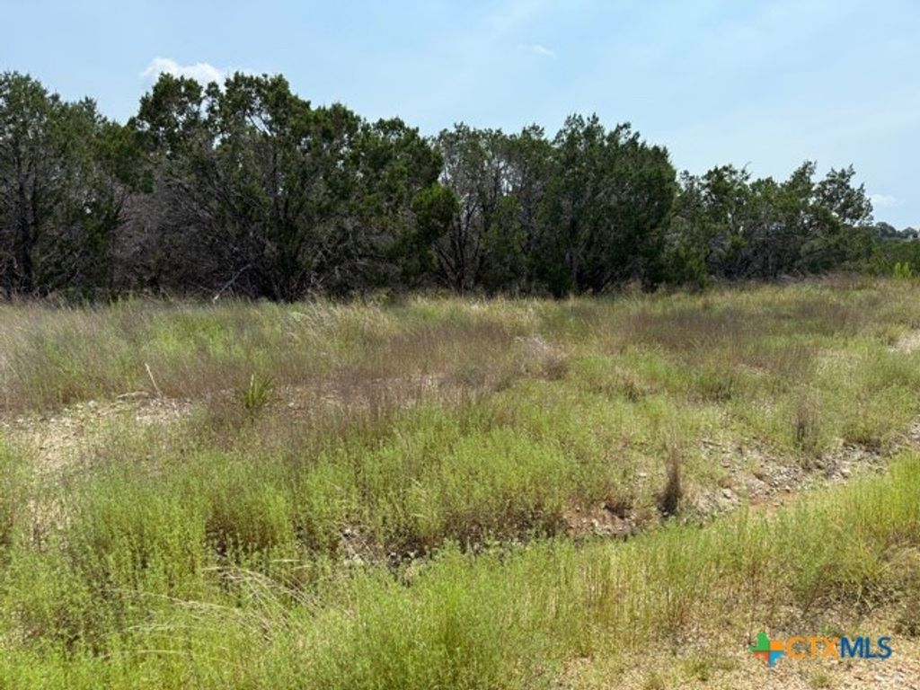 1672 Noble Trail, Canyon Lake, TX 78133