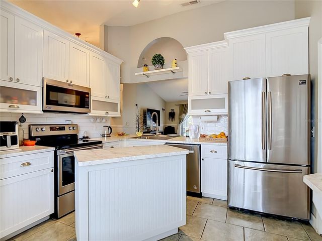 315 PINE LAKE VIEW DRIVE, Davenport, FL 33837