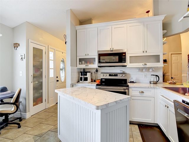 315 PINE LAKE VIEW DRIVE, Davenport, FL 33837