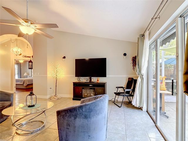 315 PINE LAKE VIEW DRIVE, Davenport, FL 33837