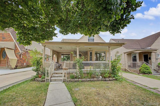 7320 Orchard Avenue, Dearborn, MI 48126