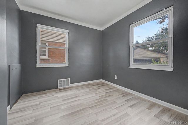 7320 Orchard Avenue, Dearborn, MI 48126