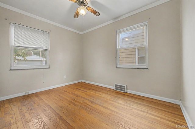 7320 Orchard Avenue, Dearborn, MI 48126