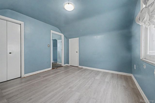 7320 Orchard Avenue, Dearborn, MI 48126