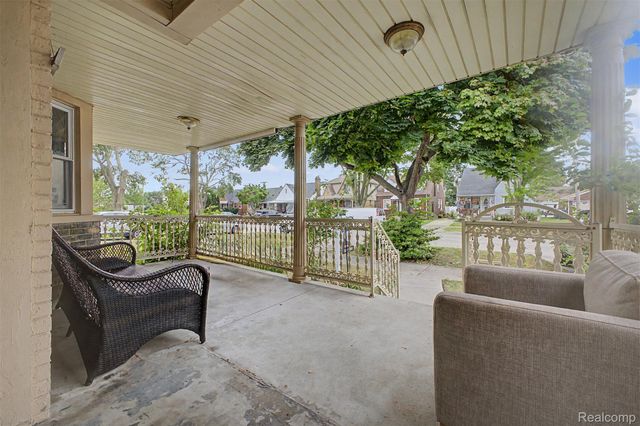 7320 Orchard Avenue, Dearborn, MI 48126