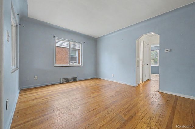 7320 Orchard Avenue, Dearborn, MI 48126