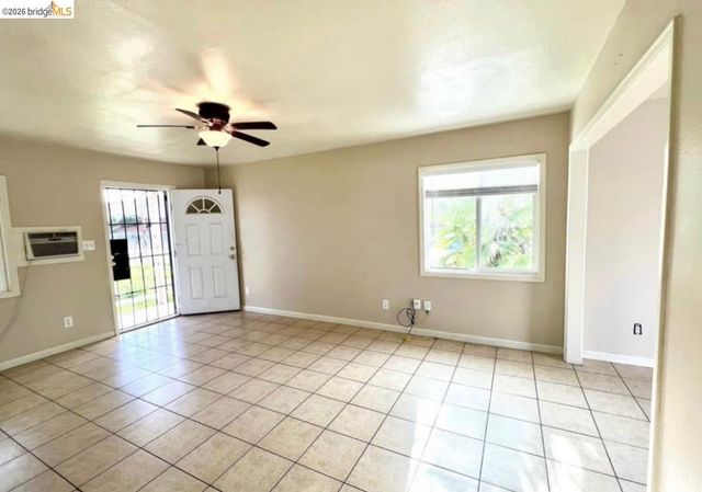 31 Sunset Dr B, Antioch, CA 94509