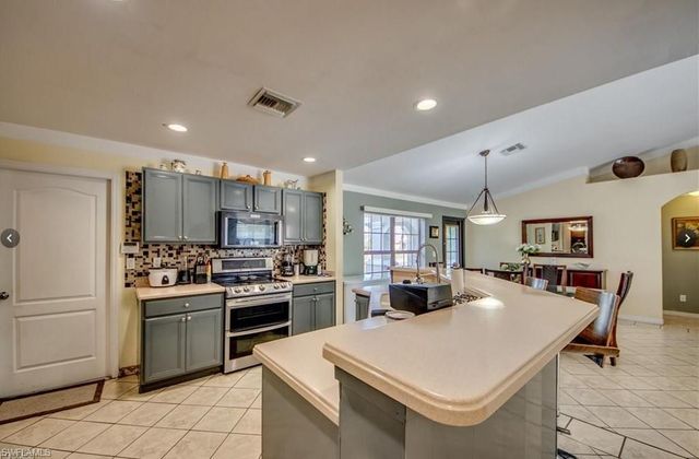 2608 Ceitus PKWY, Cape Coral, FL 33991