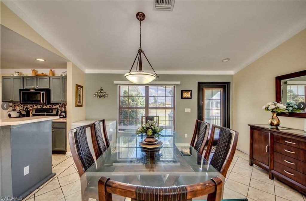 Image 10 of property listing at 2608 Ceitus PKWY, Cape Coral, FL 33991