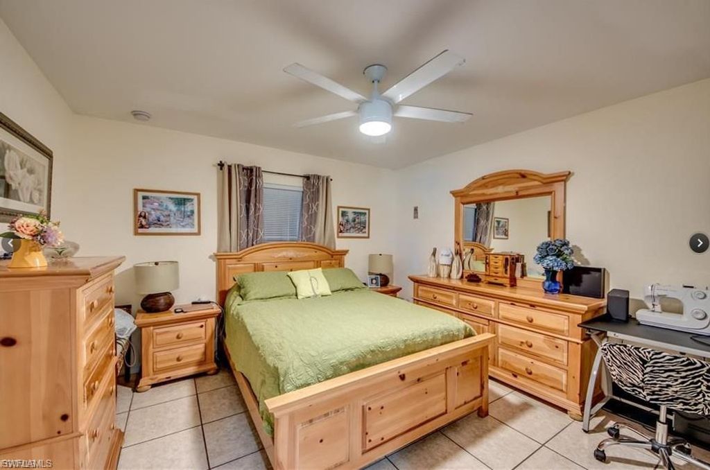 Image 17 of property listing at 2608 Ceitus PKWY, Cape Coral, FL 33991