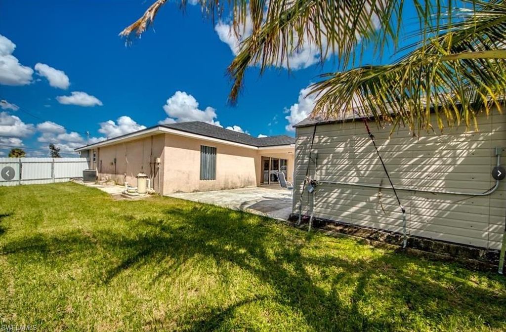Image 32 of property listing at 2608 Ceitus PKWY, Cape Coral, FL 33991