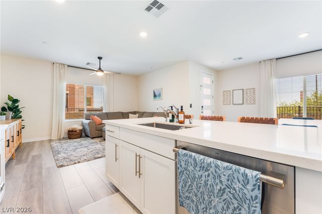 600 North Carriage Hill Drive 1039, Las Vegas, NV 89138