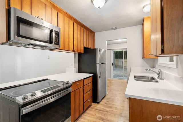 18813 79th Avenue Ct E, Puyallup, WA 98375