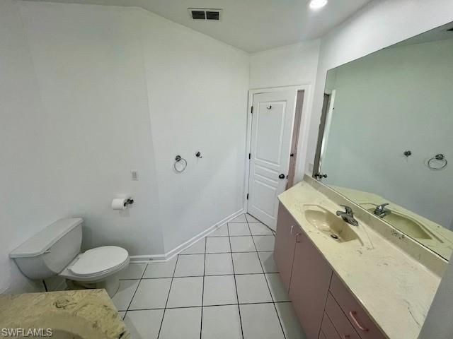 914 McArthur AVE, Lehigh Acres, FL 33936