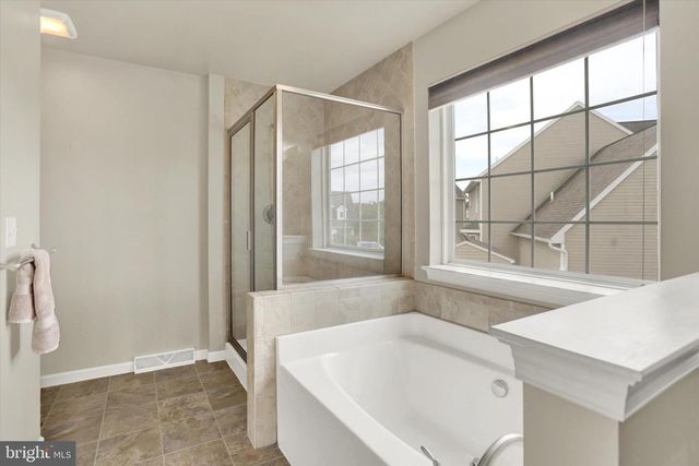 6419 BRITTAN RD, Harrisburg, PA 17111