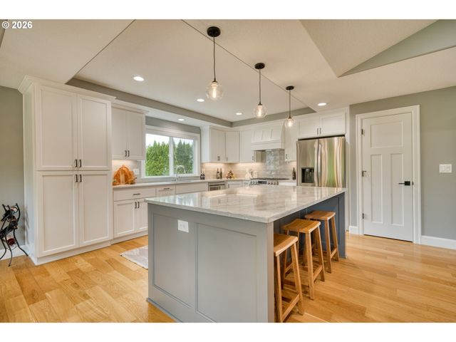 51971 Sw CREEKVIEW Pl, Scappoose, OR 97056