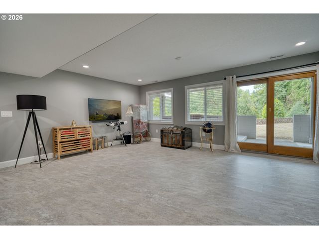 51971 Sw CREEKVIEW Pl, Scappoose, OR 97056