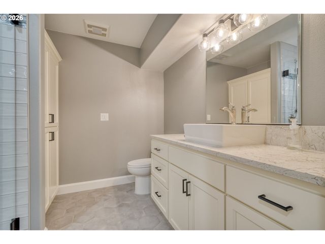 51971 Sw CREEKVIEW Pl, Scappoose, OR 97056